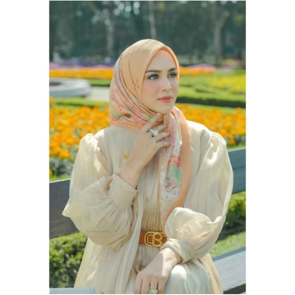 PRELOVED / PL BS BUTTONSCARVES X MY LITTLE PONY APPLE JACK