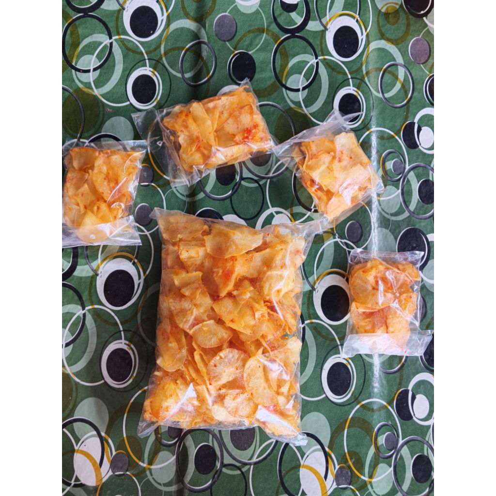 

keripik ubi pedas manis