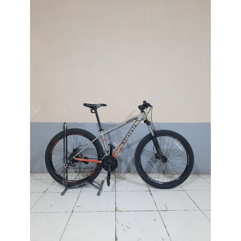 POLYGON PREMIER 4 TAHUN 2020