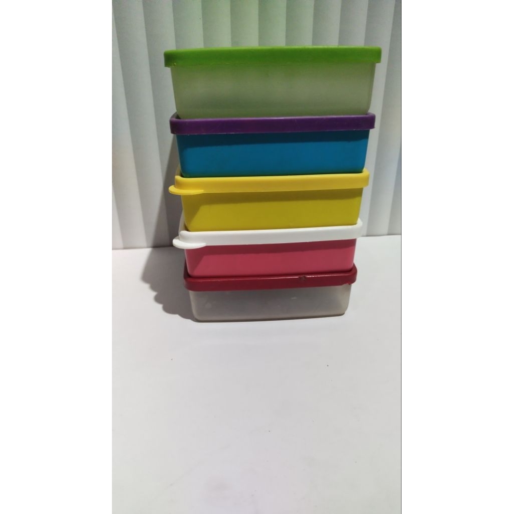 Medium square away 360ml