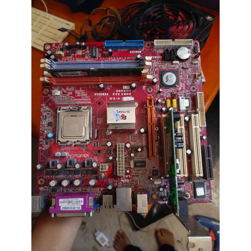 Paketan motherboard lga 775
