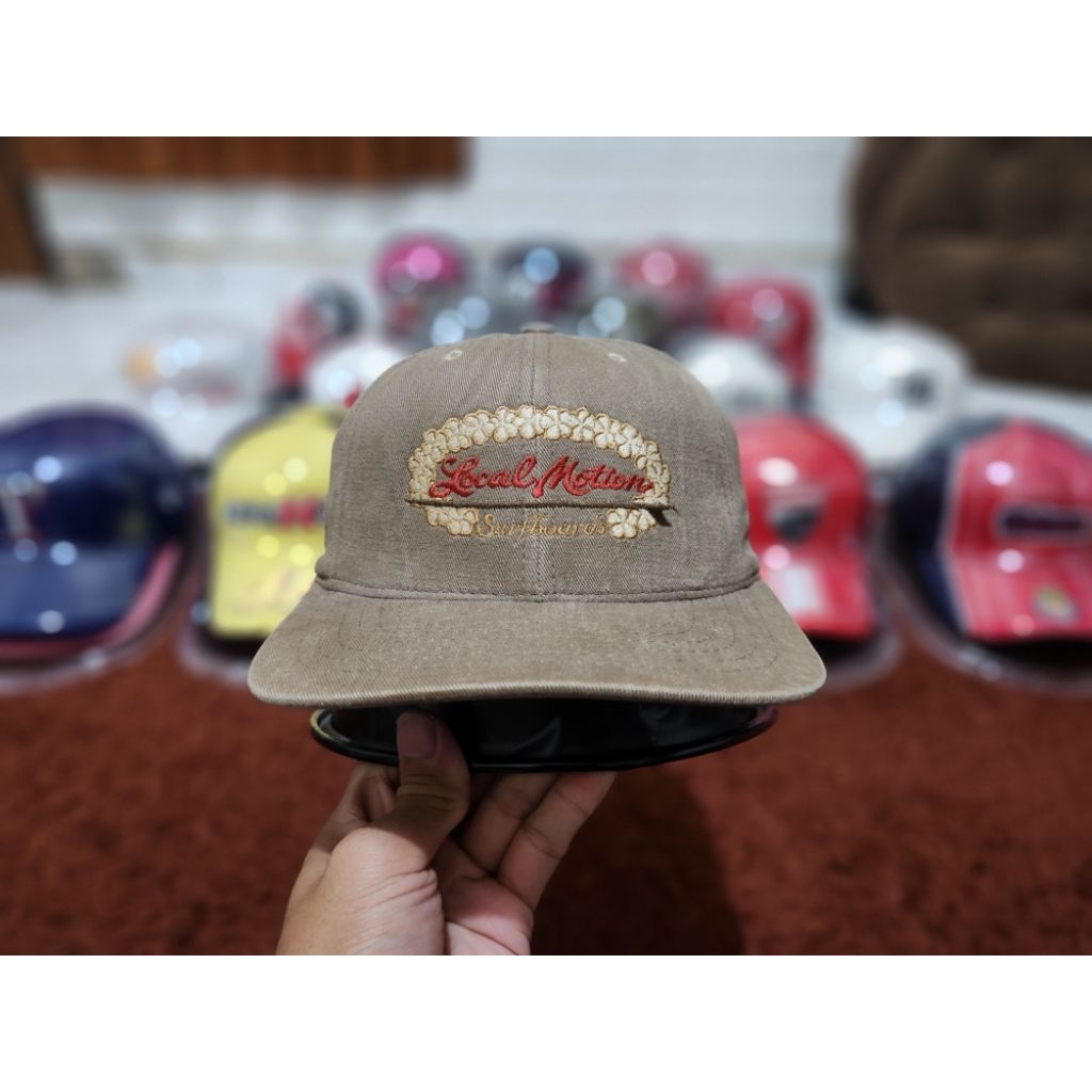 Vintage Topi Surfing