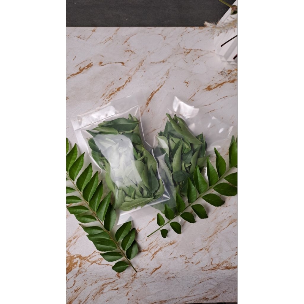 

Daun Kari/Koja/Koro Belek Kering 10 gram