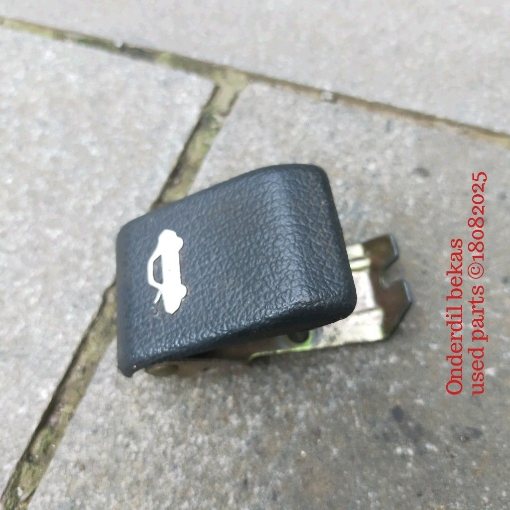handle tarikan kap mesin hyundai Elantra