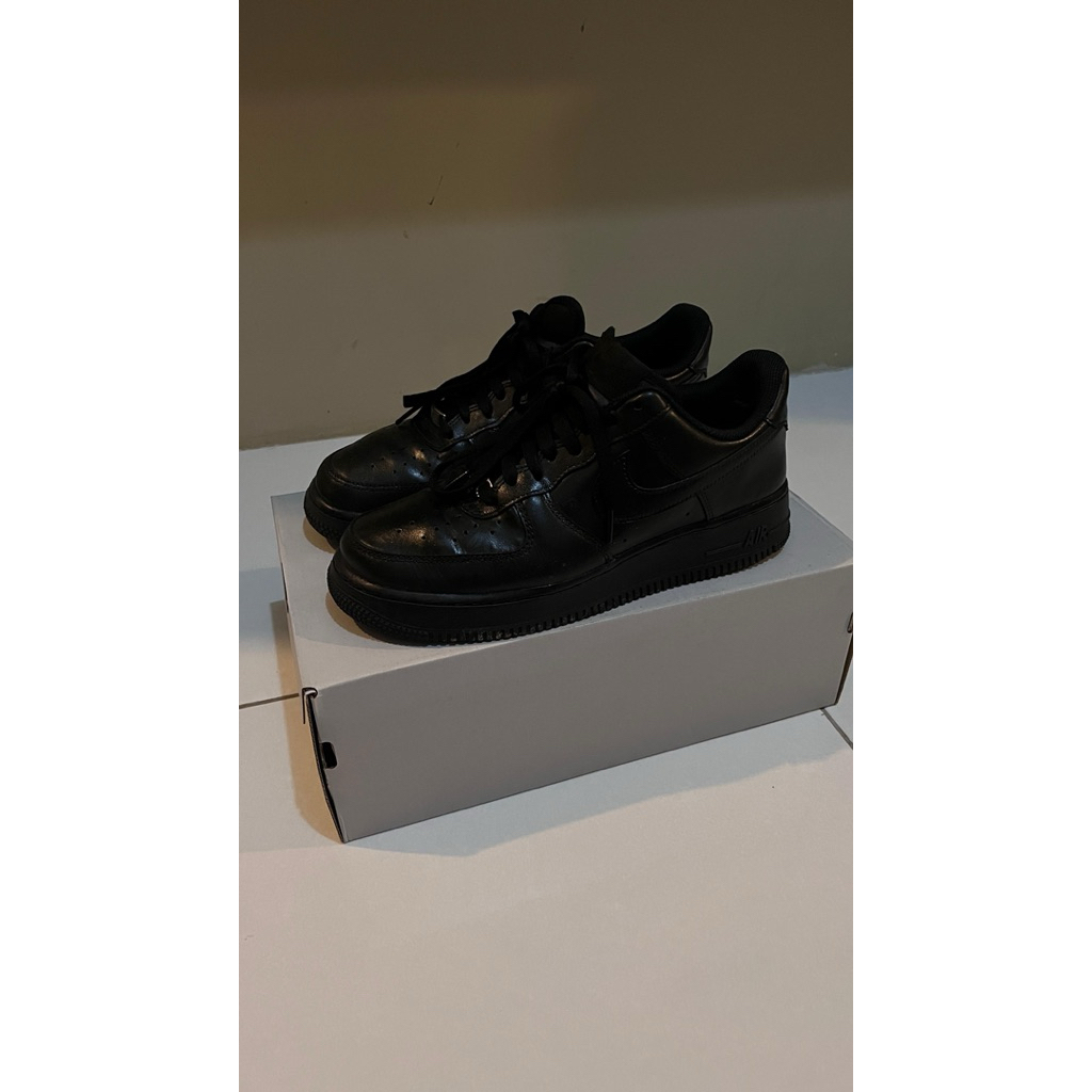 PRELOVED Nike air force 1 07/Nike Cowok/ Sneakers Cowok/Sepatu kerja cowok/sepatu cowok