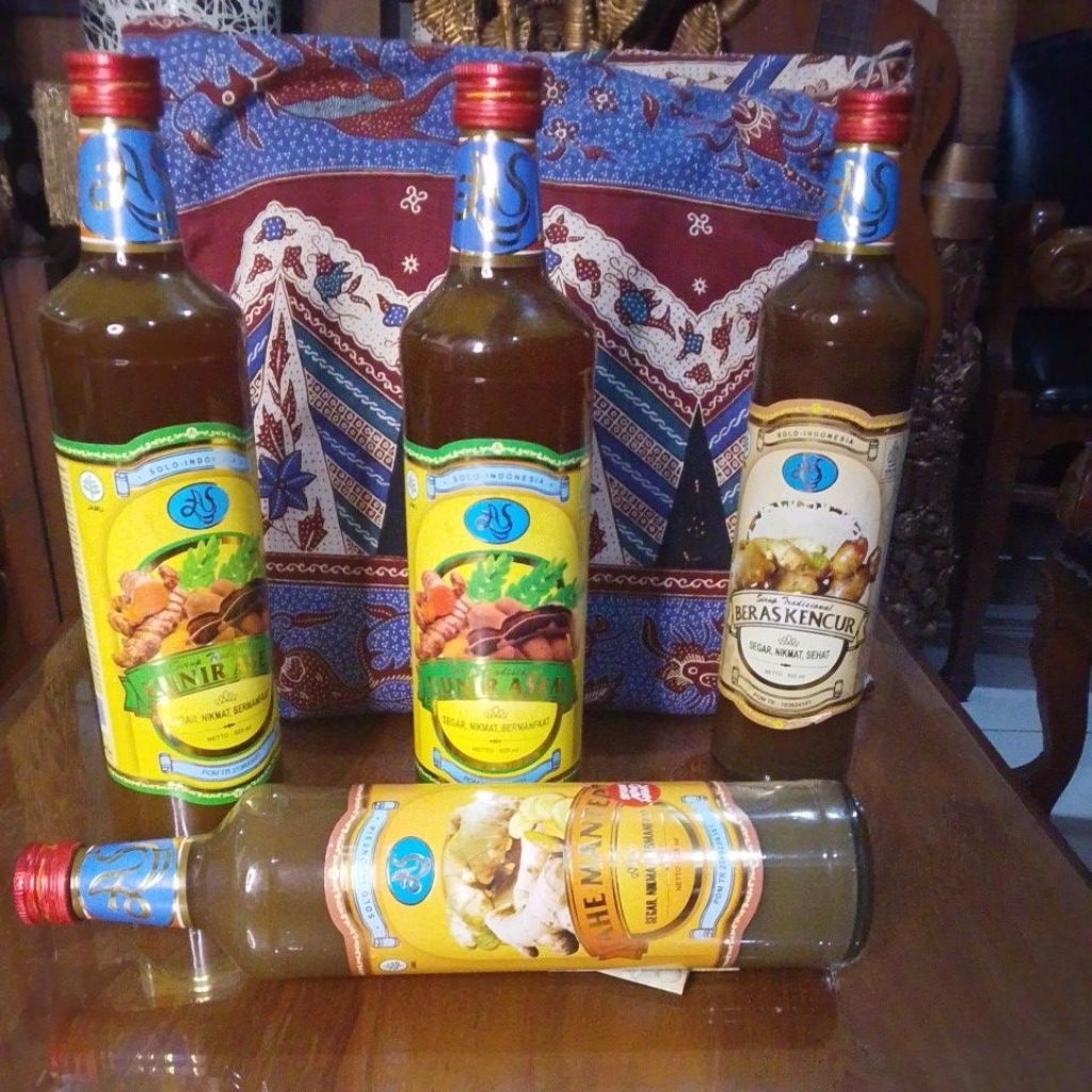 

sirup.tradisional.beras.kencur.kunir.asem.jahe.mantep