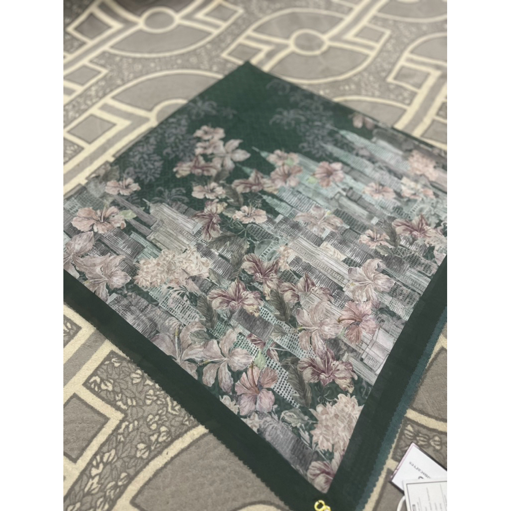 Buttonscarves  Malaya BS Rare As is mono hijau emerald