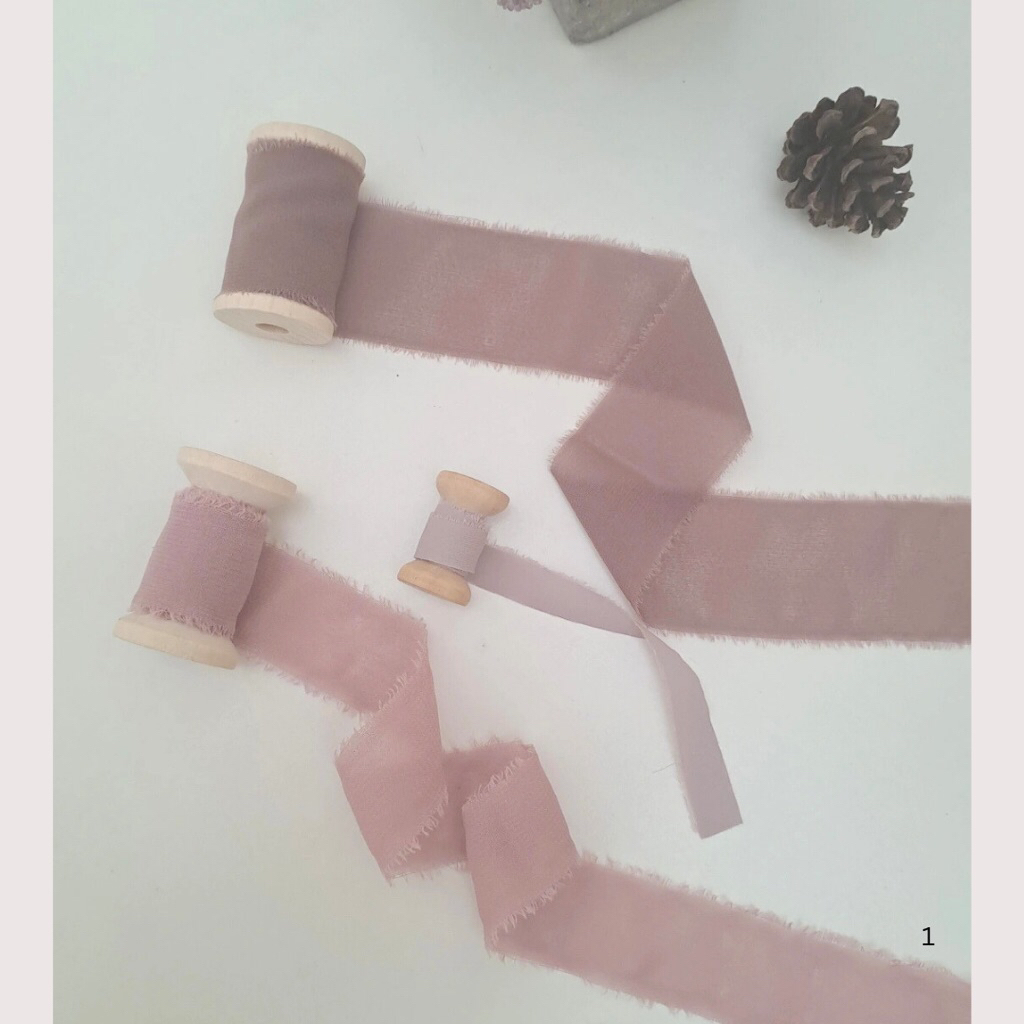 

Pita Chiffon Custom Ukuran dan Warna / Lebar 2.5cm, 3.5cm, 5cm