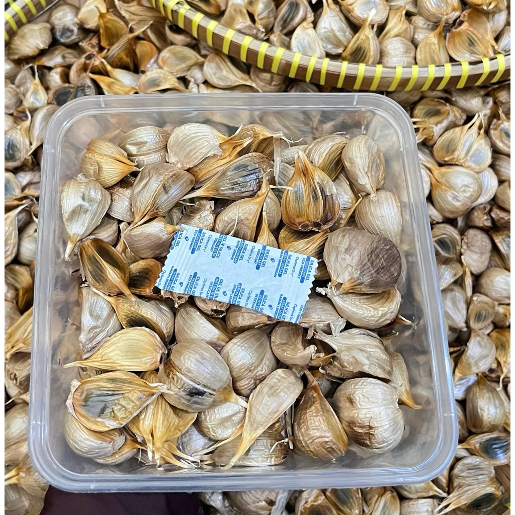 

BAWANG KATING HITAM 1000gr Multiclove Black Garlic