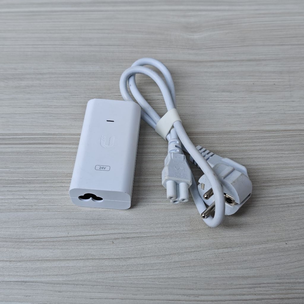 Power over ethernet Ubiquiti adaptor poe 24v 0.5a gigabit