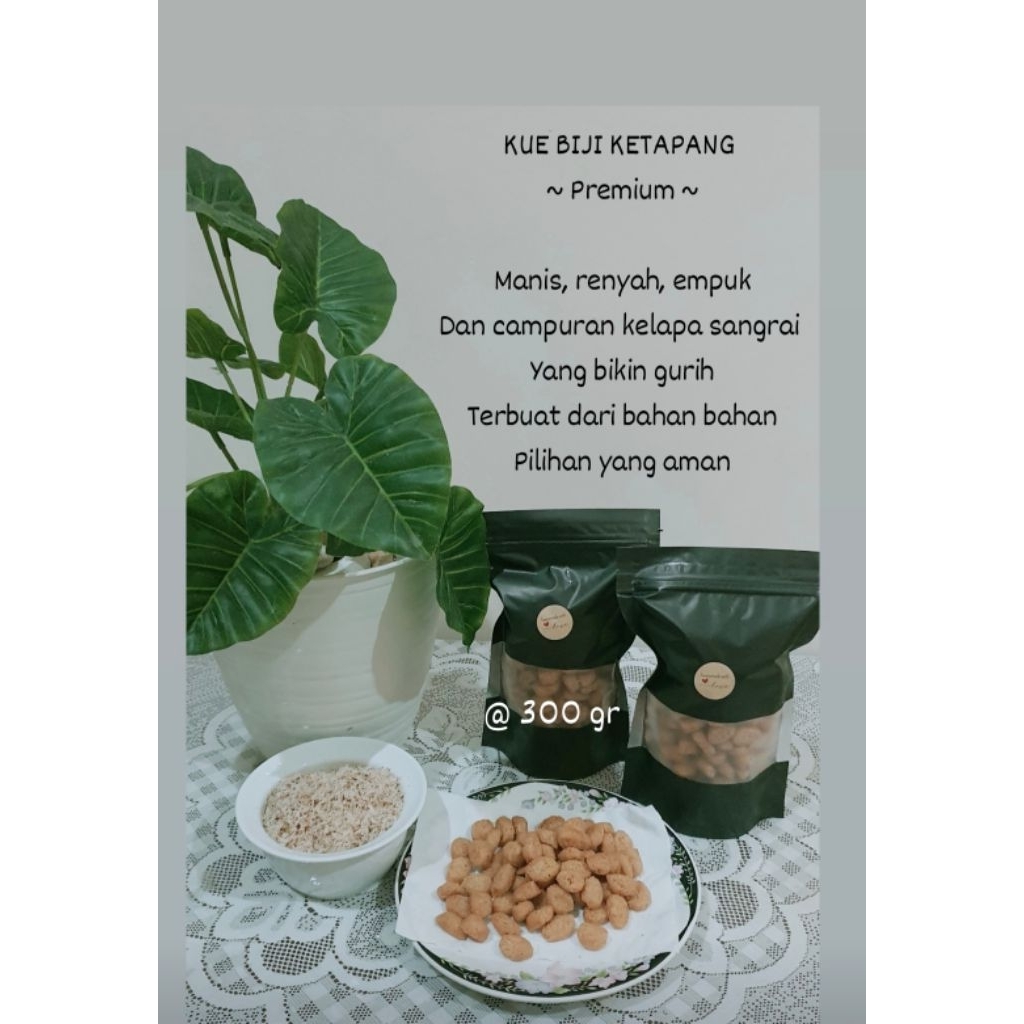 

KUE BIJI KETAPANG PREMIUM dengan kelapa sangrai. Berat @ 300 gram.