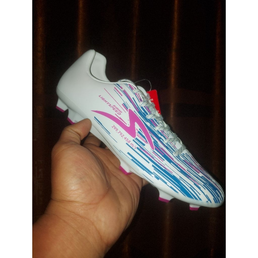 specs accelerator lightspeed reborn fg