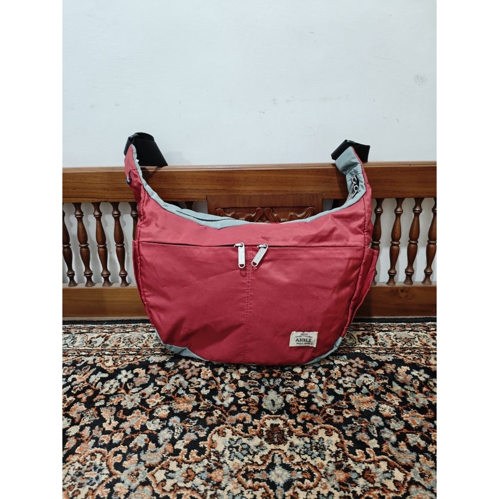 Tas selempang aigle