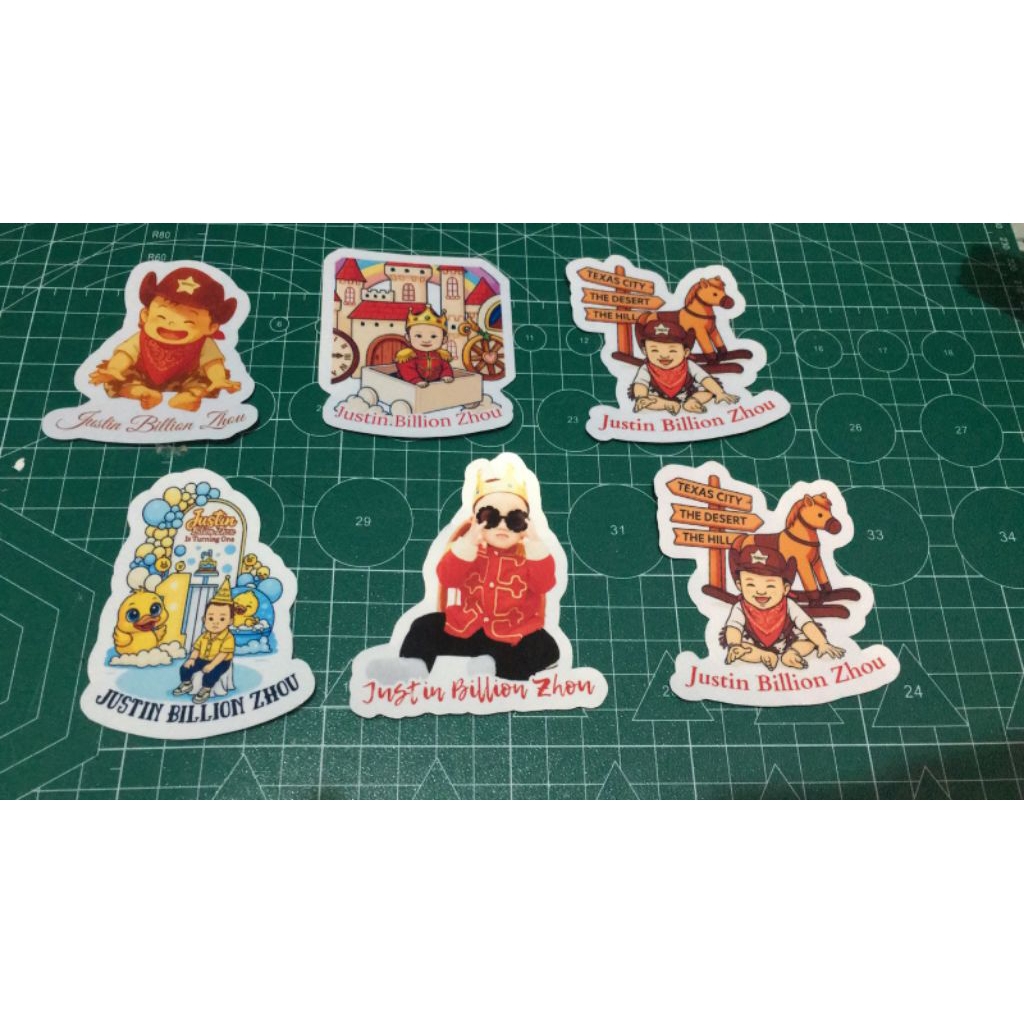 

stiker custom,stiker tahan air , stiker custom wajah tahan air bisa untuk di termos,botol susu,lunch box dll