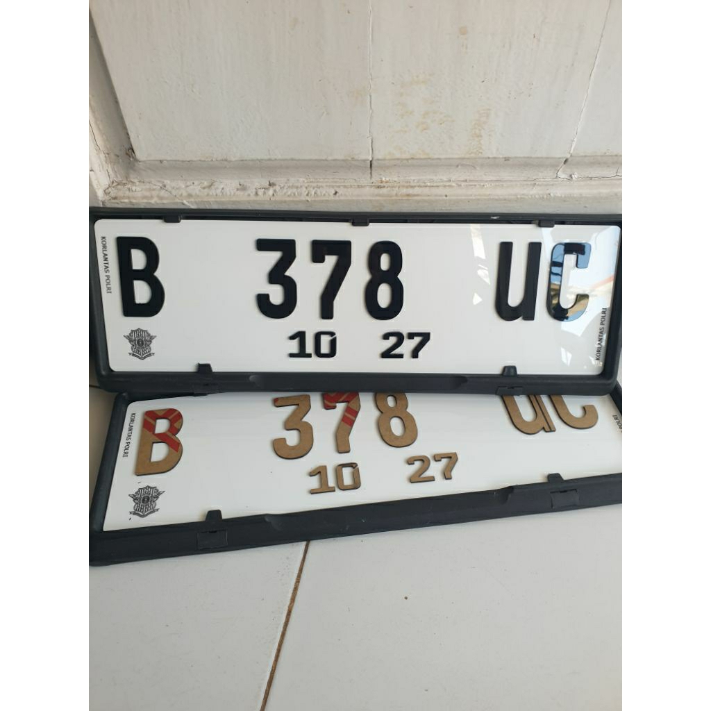 PLAT NOMER MOBIL AKRILIK HURUF TIMBUL