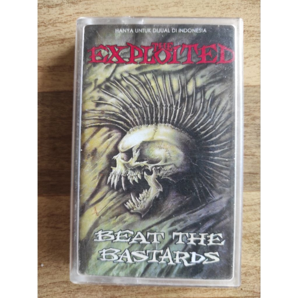 kaset pita EXPLOITED "beat the bastards"
