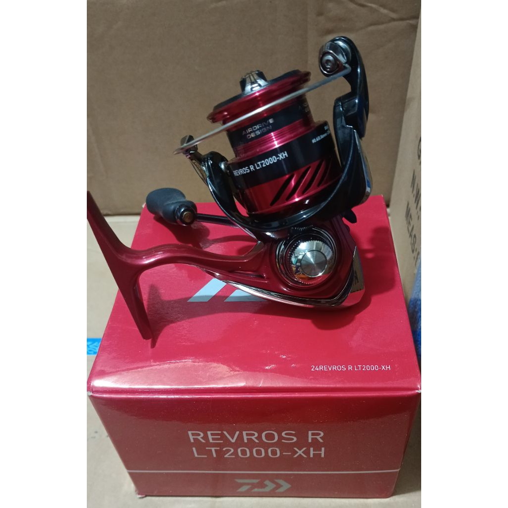 Reel Daiwa REVROS LT2000 XH