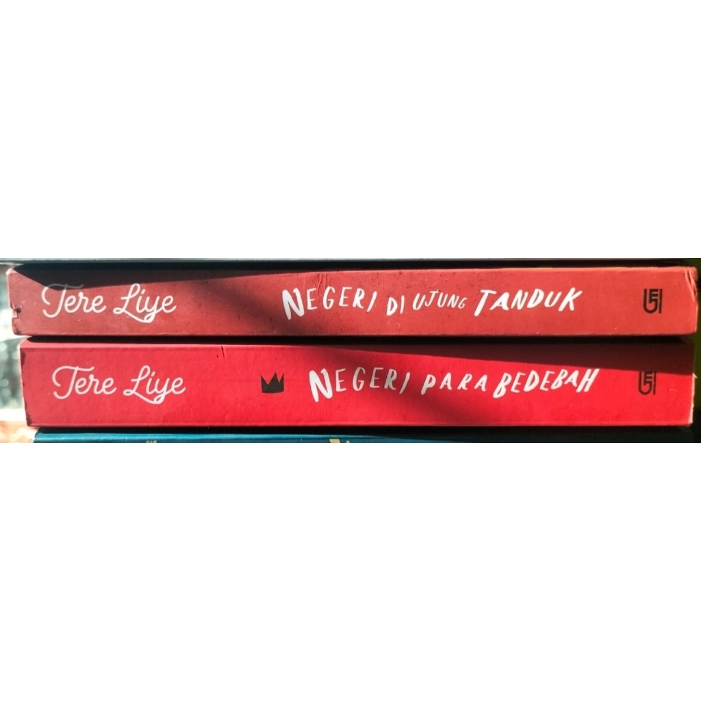 preloved Novel Negeri Para Bedebah & Negeri Di Ujung Tanduk