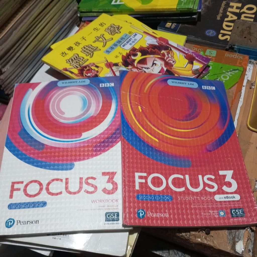 BUKU FOCUS 3 SECOND EDITION STUDENT'BOOK & WORKBOOK 3 JUAL SET