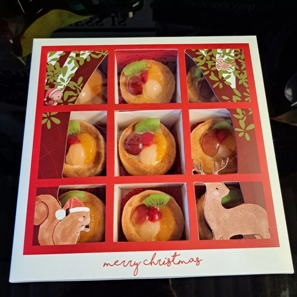 

BOX SEKAT NATAL HAMPERS ISI 10 PCS BOX HAMPERS CAKE PUDING