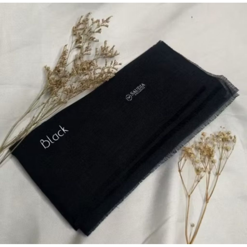 Kerudung Saudia Segi Empat.