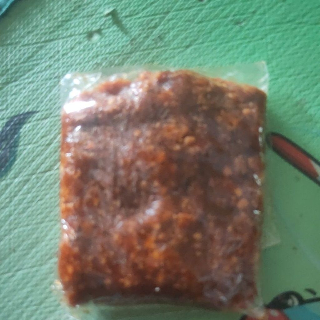 

sambal pecel asli ponorogo,gurih,pedas,manis, 100% gula jawa,kacang sangrai,sambal turun temurun,