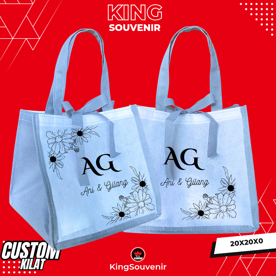 

TAS SPUNDBOND SOUVENIR PERNIKAHAN ULANG TAHUN ANAK MUAT KOTAK NASI BISA CUSTOM SABLON 20X20X20