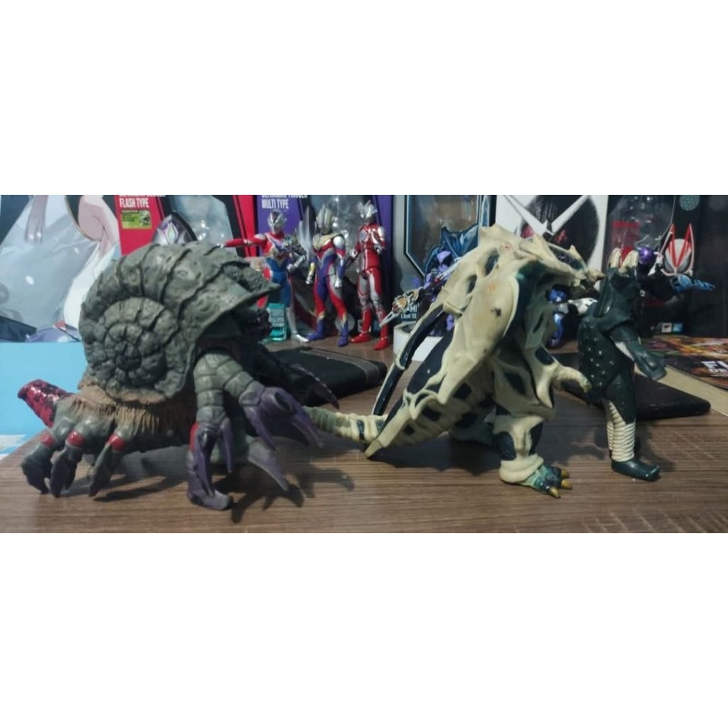 uhs MHS sovubi vinyl figure geranda , gatanozoa