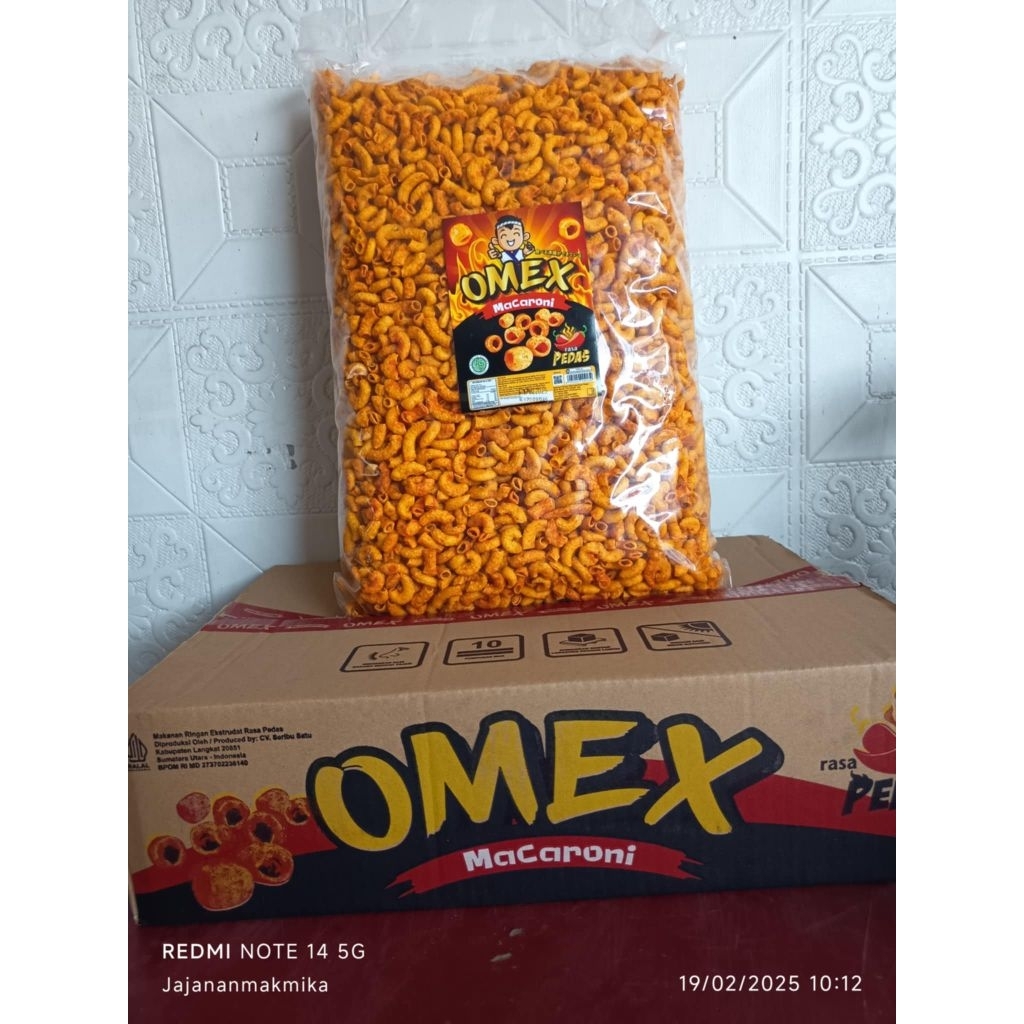 

READY MEDAN | HALAL| MAKARONI PEDAS OMEX KEMASAN 1 KG, ENAK DAN RAPUH
