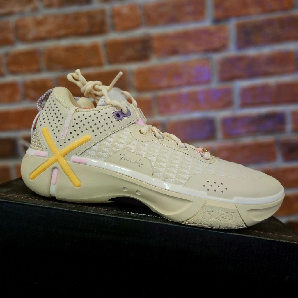 Lining wade shadow 6