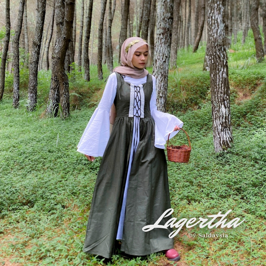 Lagertha Dress | Saldaysia | Medieval Fantasy Dress Vintage