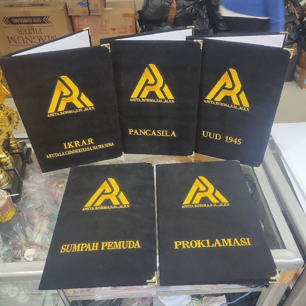 

map kulit sintetis map bahan kalep, map upacara, map azajah F4 / A4