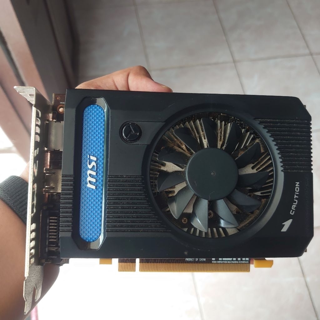 MSI AMD R7 240 DDR5 2GB no pin power VGA Murah Lancar PES21, GTA V SET 720p BATANGAN