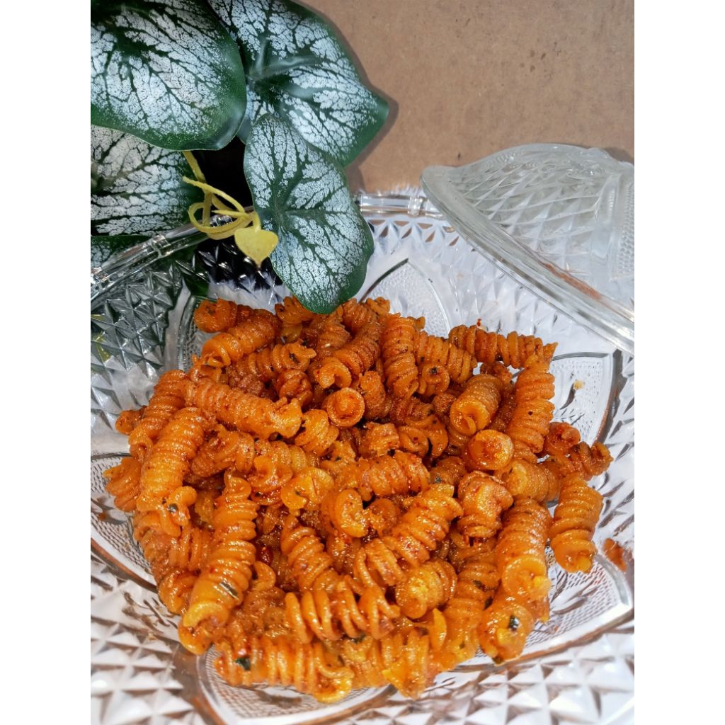

makroni ulir daun jeruk isi 150 grm