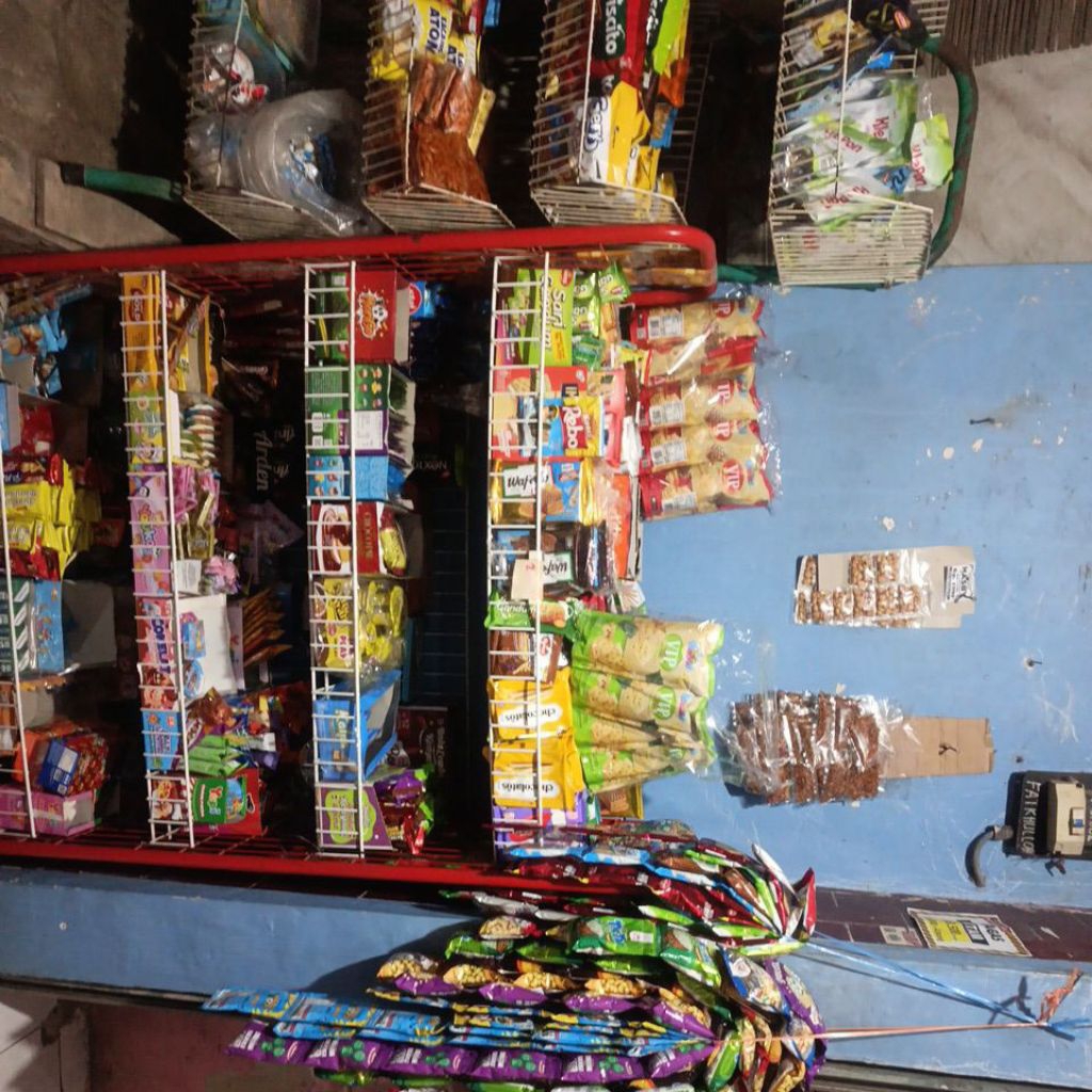 

sedia jajan jajanan, kebutuhan pangan, produk kecantikan