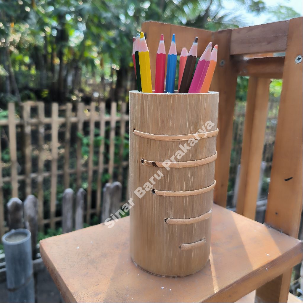 

Prakarya Tempat Pensil Pencil Pulpen Bambu Motif Tali Rotan 1