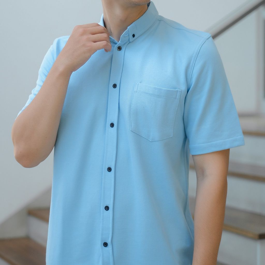 KEMEJA PENDEK PRIA LACOSTE / KEMEJA KERJA KULIAH KONDANGAN FORMAL / BEST SELLER