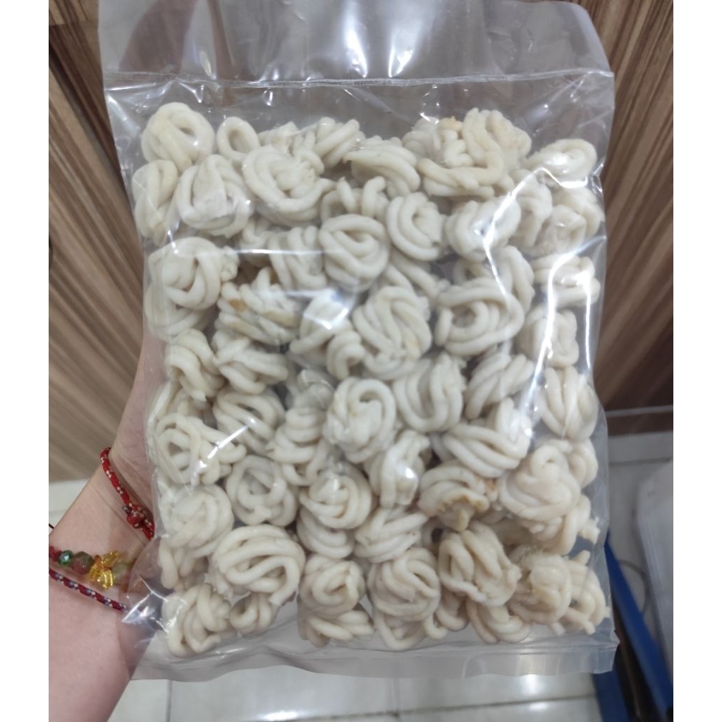 

Kerupuk mentah kutak /Kerupuk Pindang