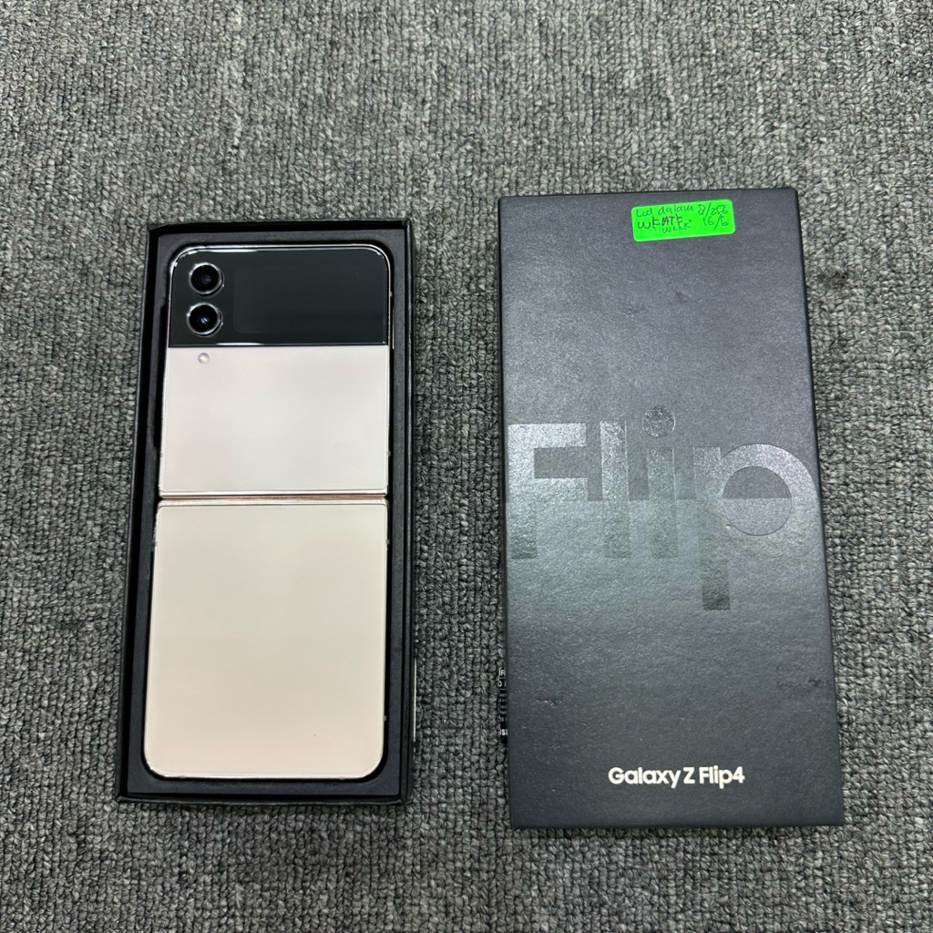 Samsung Z Flip4 8/256 Resmi (minus)