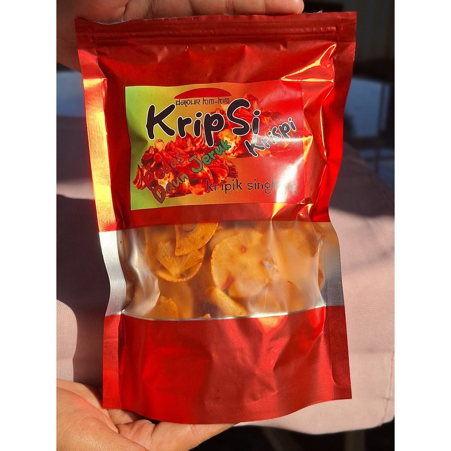 

Keripik Singkong super pedas 100% cabai asli - Daun Jeruk
