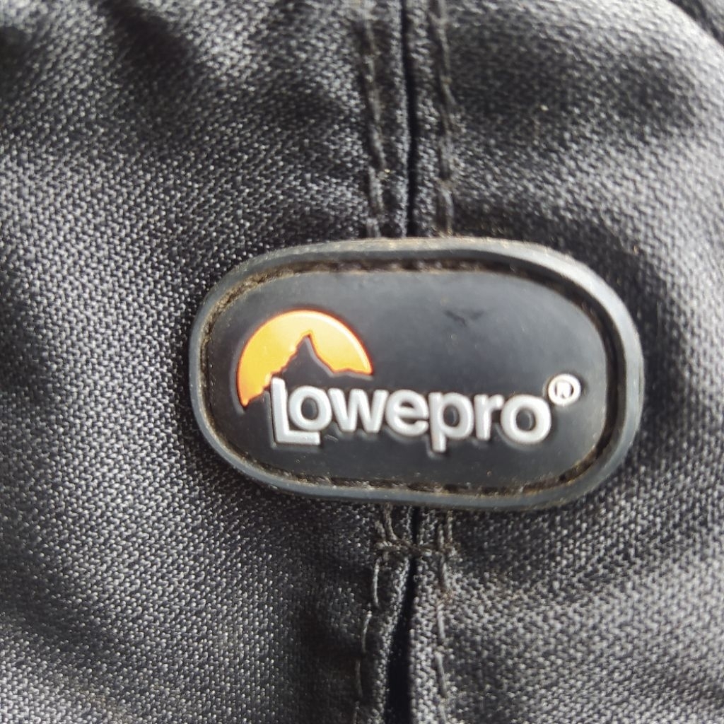 Tas Kamera Lowepro