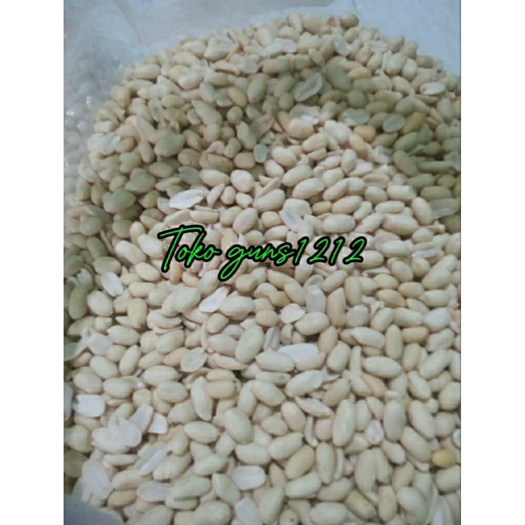 

Kacang kupas 3 kg Ukuran kacang besar 25/29