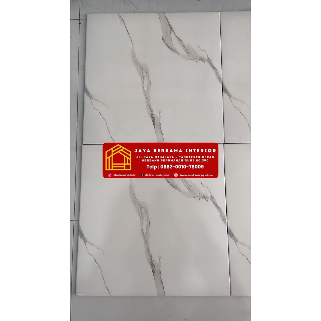 Keramik Lantai 40x40 Glossy Carara Urat Abu