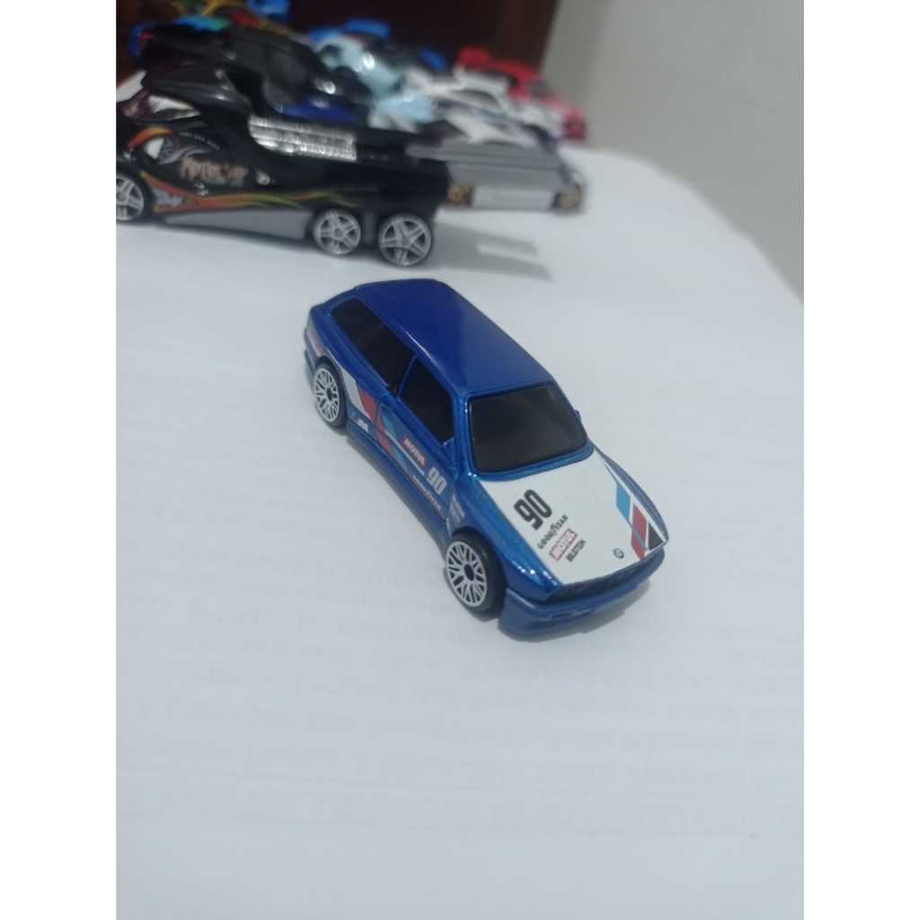 Hotwheels bmw m3 wagon biru putih loose mulus