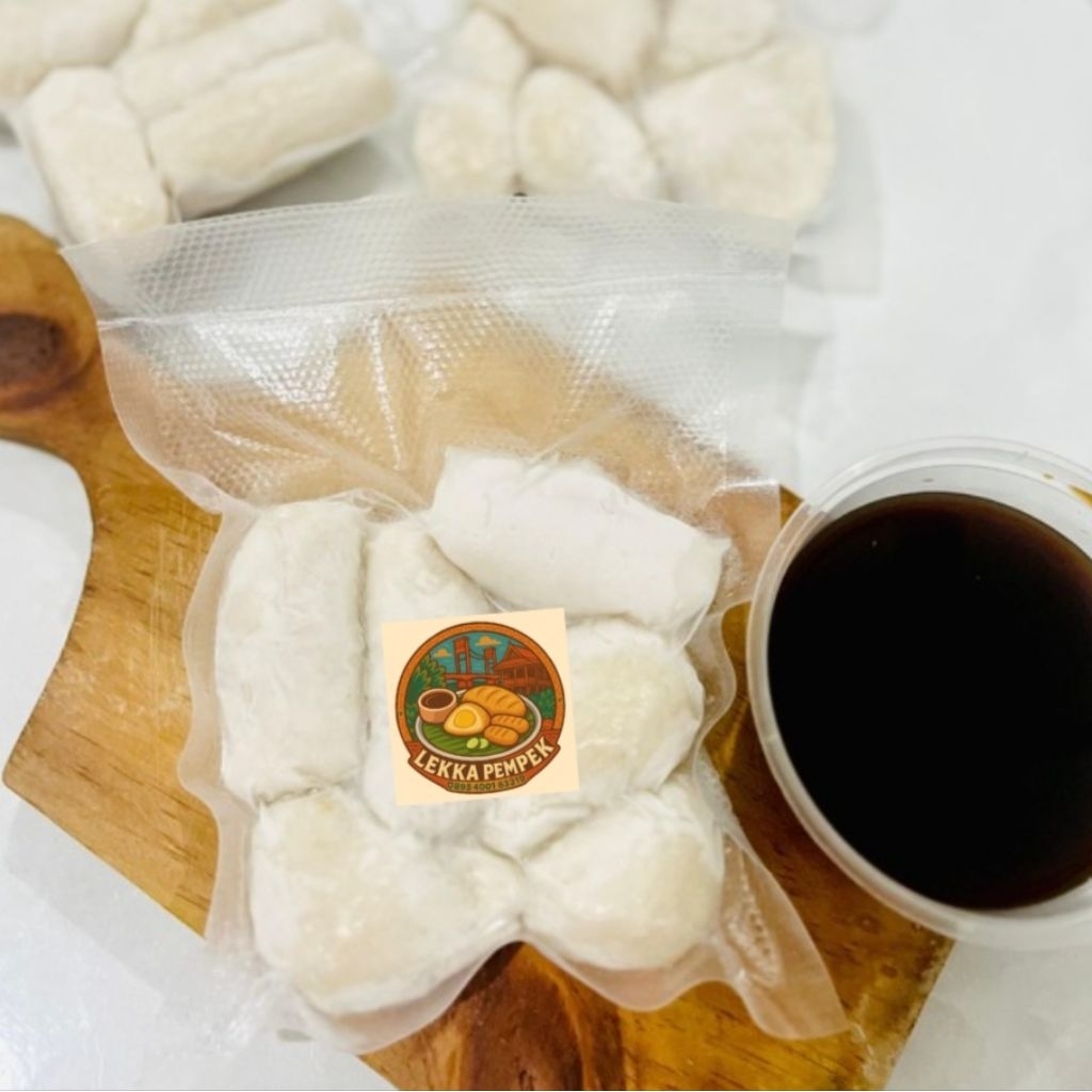 

PEMPEK IKAN TENGGIRI ASLI | LEKKA PEMPEK | FREE EBI BUBUK | CUKO | SAMBAL | TIMUN