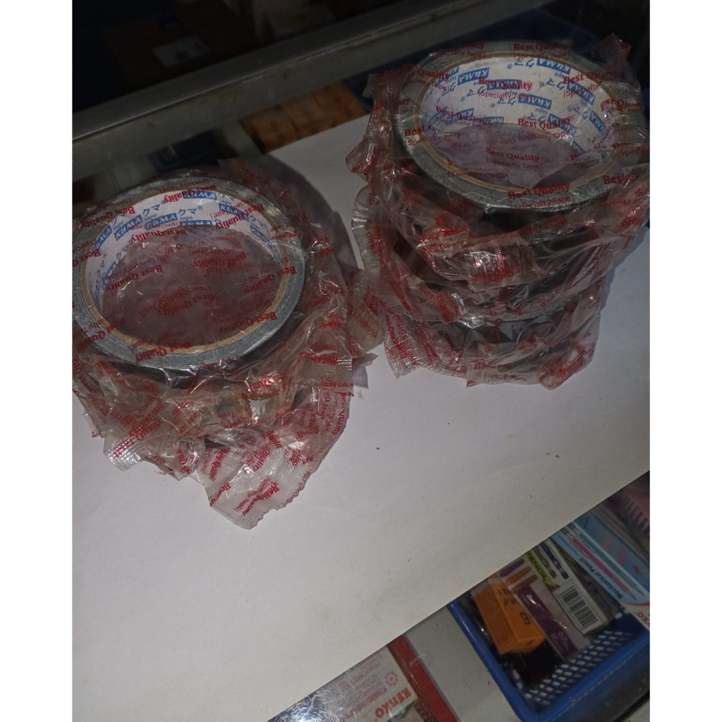 

lakban kain hitam 1 - 1.5 inchi merek kuma / lakban jilid