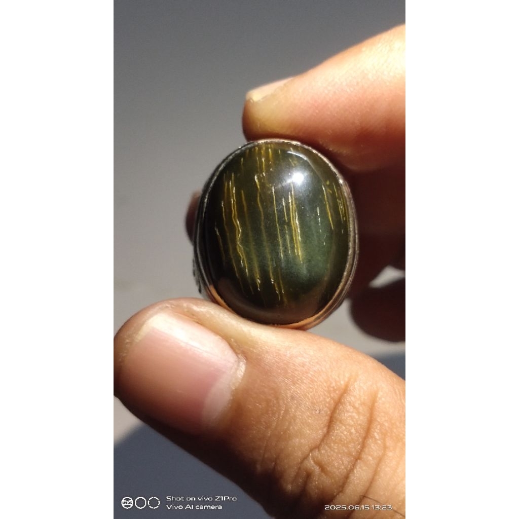 

langka!!! natural kelor hijau kristal ..