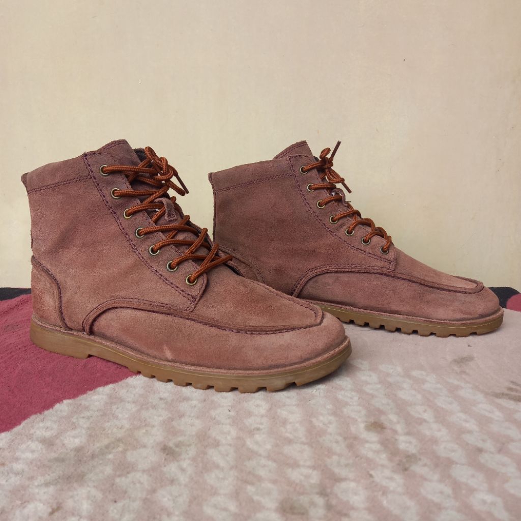 sepatu boot suede size 43 ugg preloved