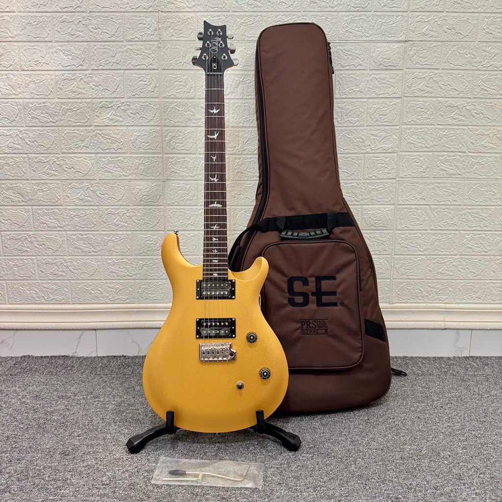 PRS SE CE 24 Satin in Gold Guitar