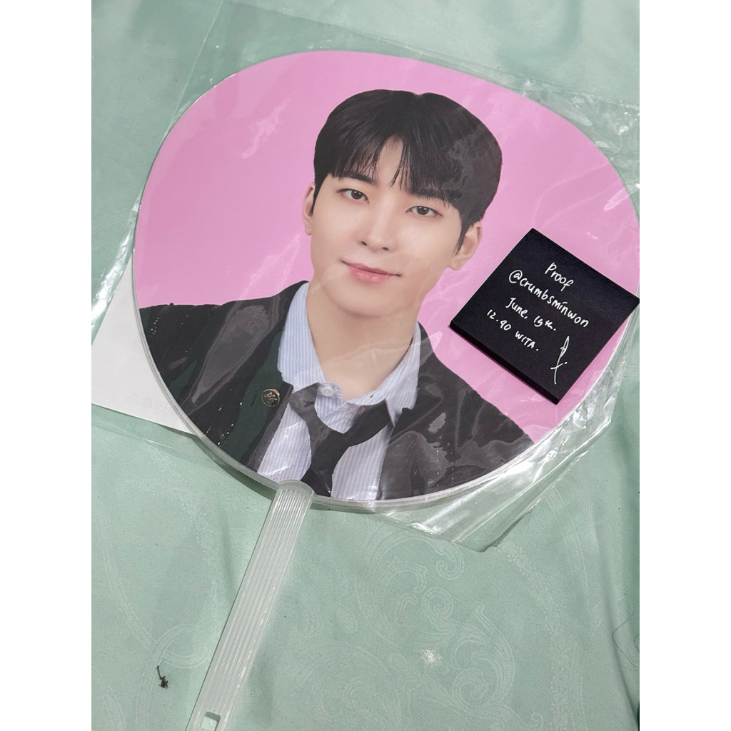 [BOOKED] image picket / uchiwa WONWOO Holiday JP